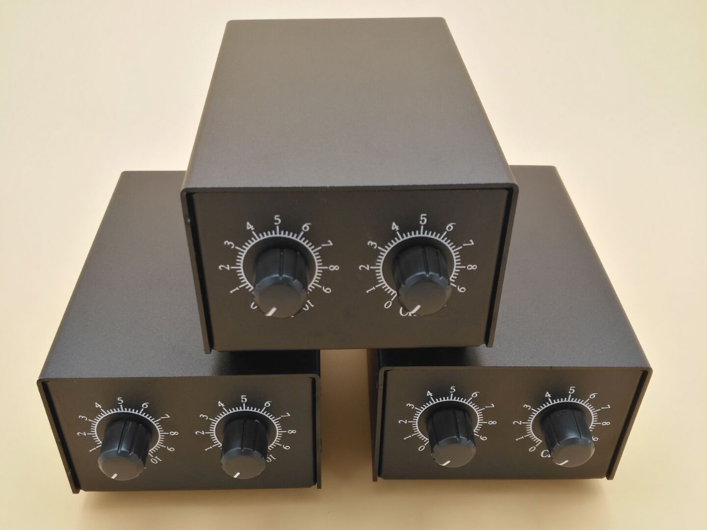 雙通道模擬控制器 APL-24W20-T2 - 副本