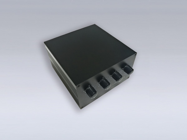 四通道模擬控制器APL-24W60-T4
